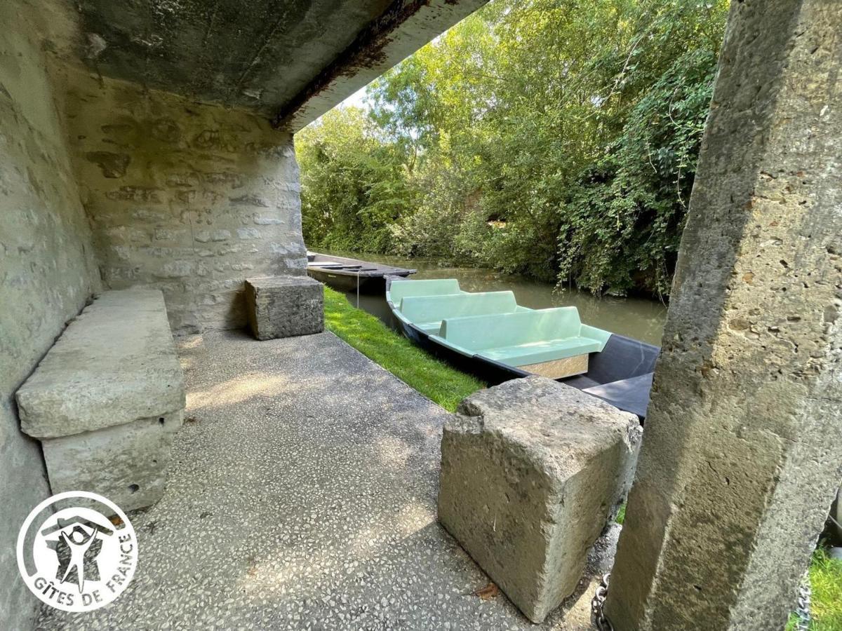 Gite Charmant Au Bord De L'Eau Avec Canoes, Terrasse Et Jardin A Damvix, Au Coeur Du Marais Poitevin. - Fr-1-426-354 빌라 외부 사진