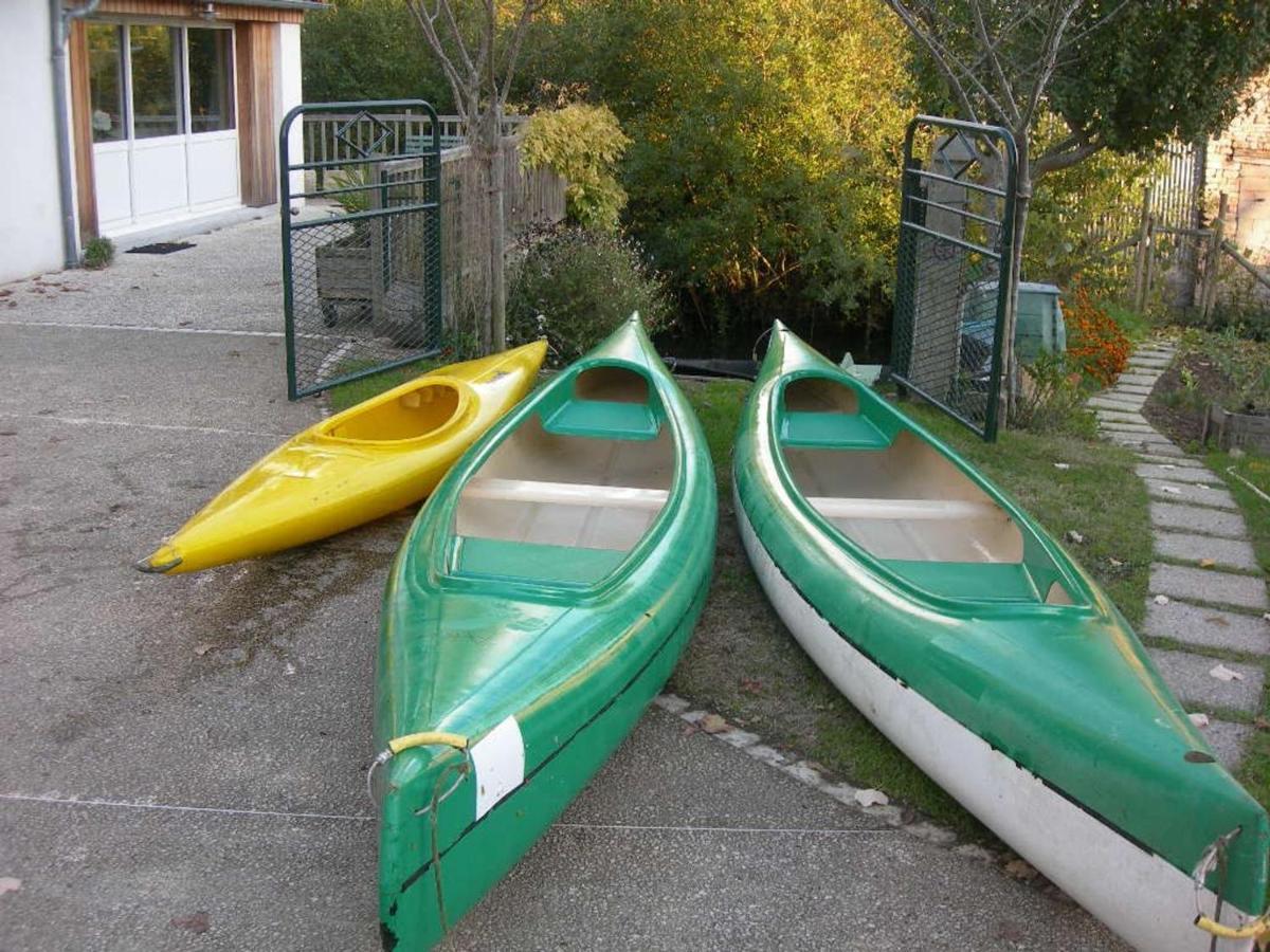 Gite Charmant Au Bord De L'Eau Avec Canoes, Terrasse Et Jardin A Damvix, Au Coeur Du Marais Poitevin. - Fr-1-426-354 빌라 외부 사진