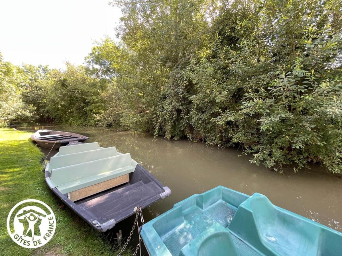 Gite Charmant Au Bord De L'Eau Avec Canoes, Terrasse Et Jardin A Damvix, Au Coeur Du Marais Poitevin. - Fr-1-426-354 빌라 외부 사진